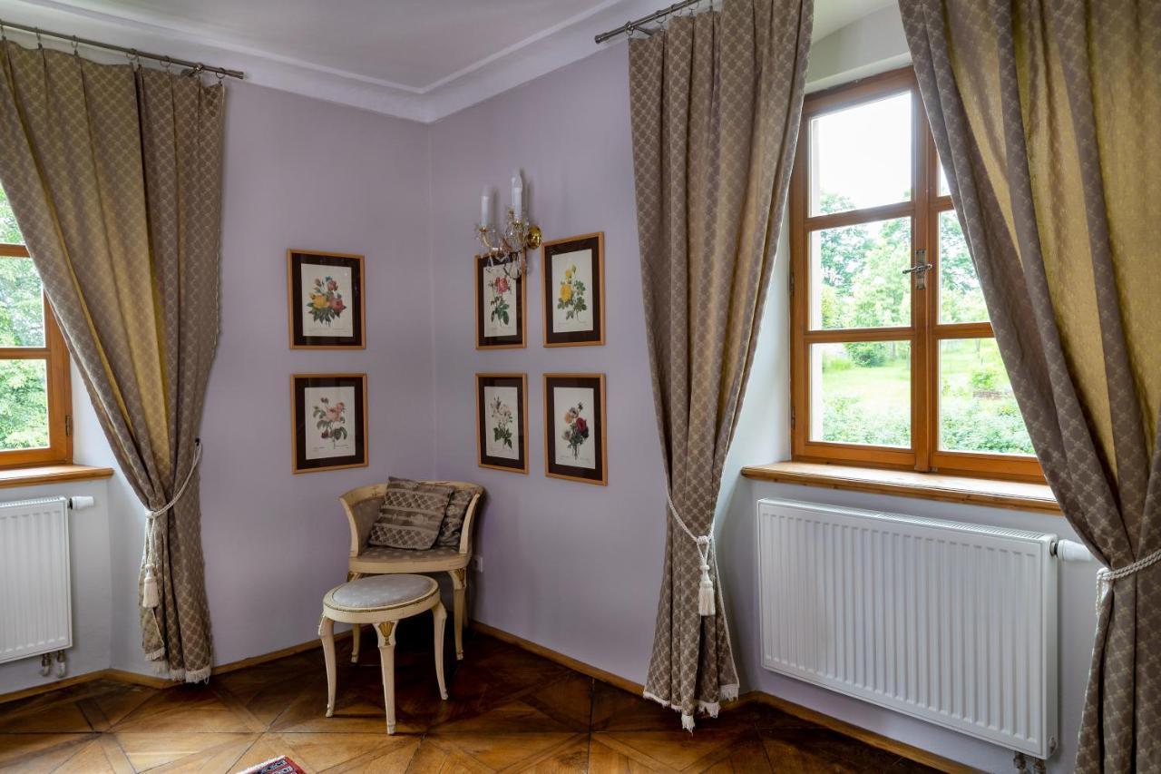 Zamecek Klokocov Hotel Buitenkant foto